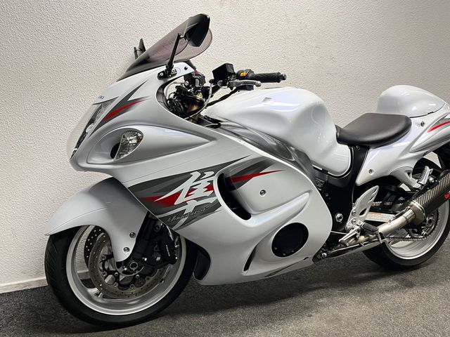 suzuki - gsx-r-1300-hayabusa