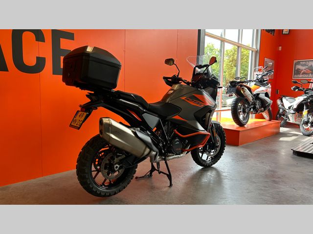 ktm - 1290-super-adventure-s