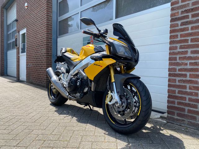 aprilia - tuono-v4-r-aprc