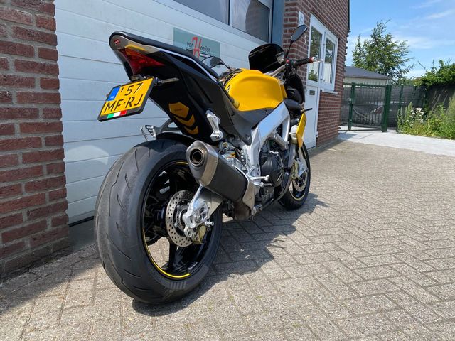aprilia - tuono-v4-r-aprc