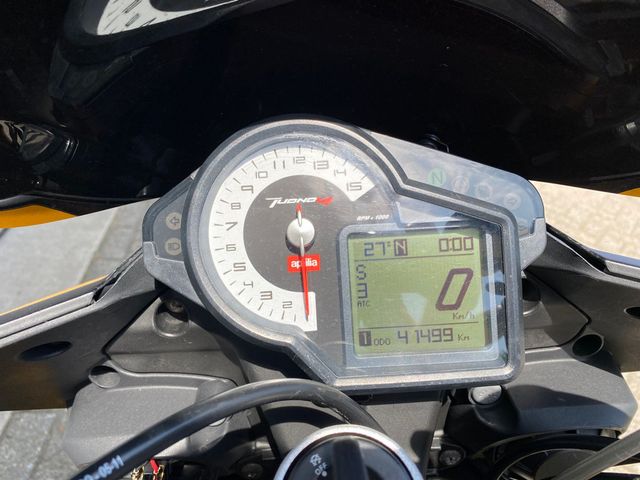 aprilia - tuono-v4-r-aprc