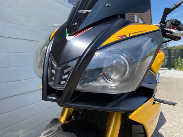 aprilia - tuono-v4-r-aprc