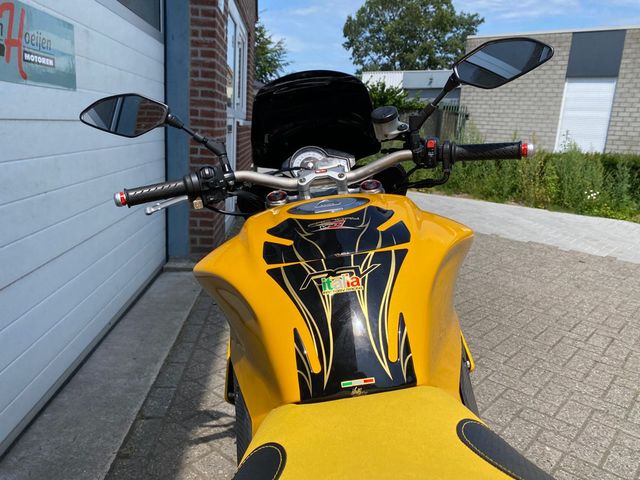 aprilia - tuono-v4-r-aprc