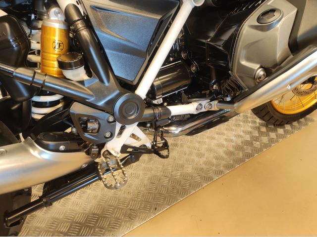 bmw - r-1250-gs-adventure