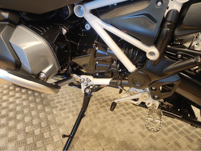 bmw - r-1250-gs-adventure