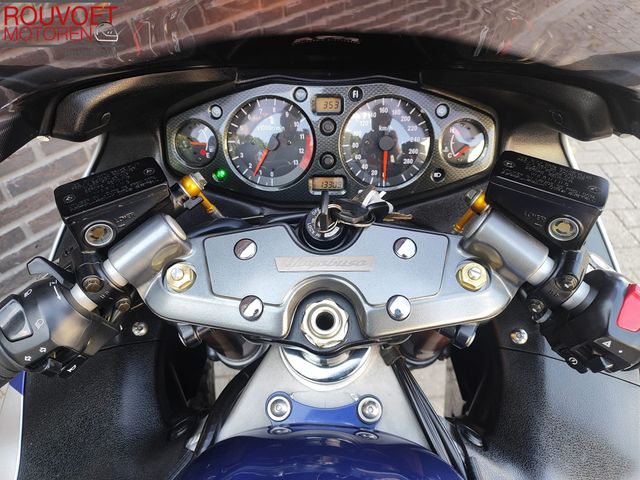 suzuki - gsx-r-1300-hayabusa