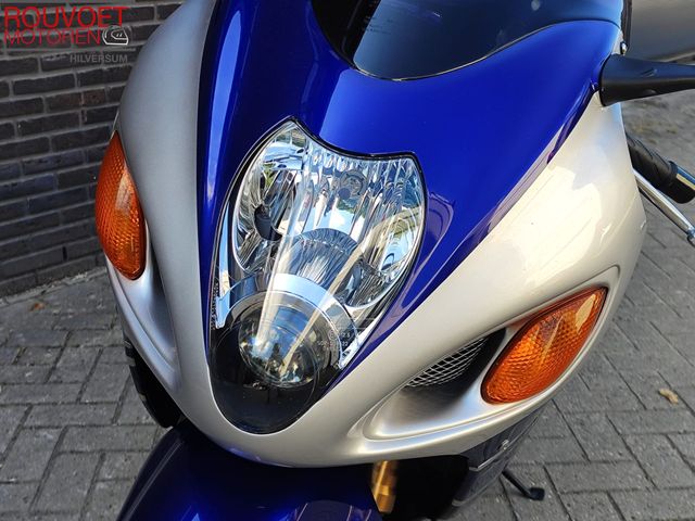 suzuki - gsx-r-1300-hayabusa