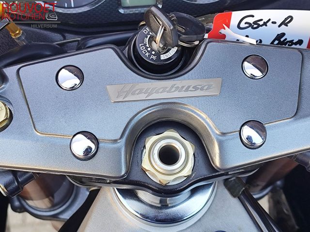 suzuki - gsx-r-1300-hayabusa