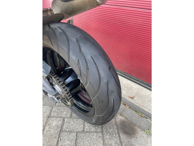 ducati - monster-696