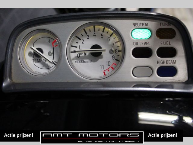 yamaha - vmx-1200-black-max