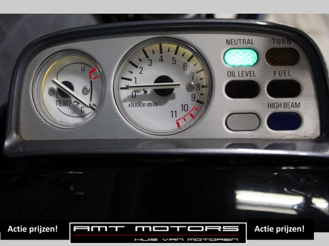 yamaha - vmx-1200-black-max