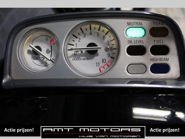 yamaha - vmx-1200-black-max