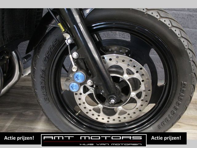 yamaha - vmx-1200-black-max