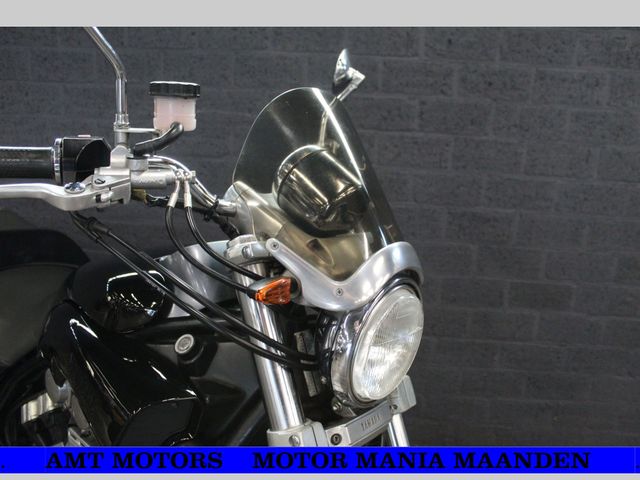 yamaha - vmx-1200-black-max