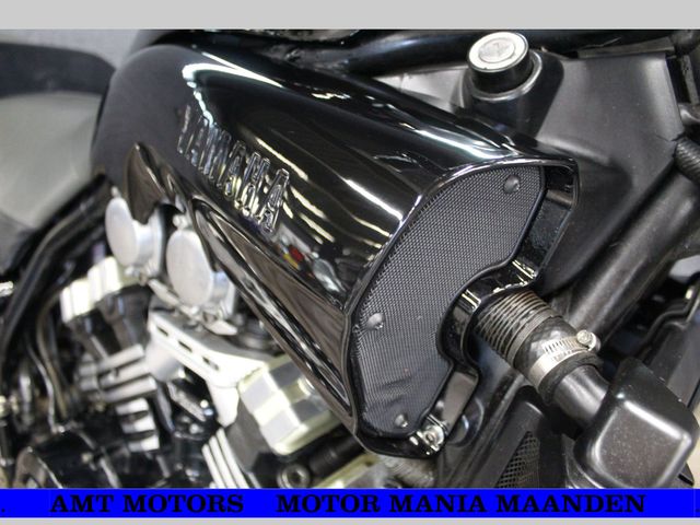 yamaha - vmx-1200-black-max