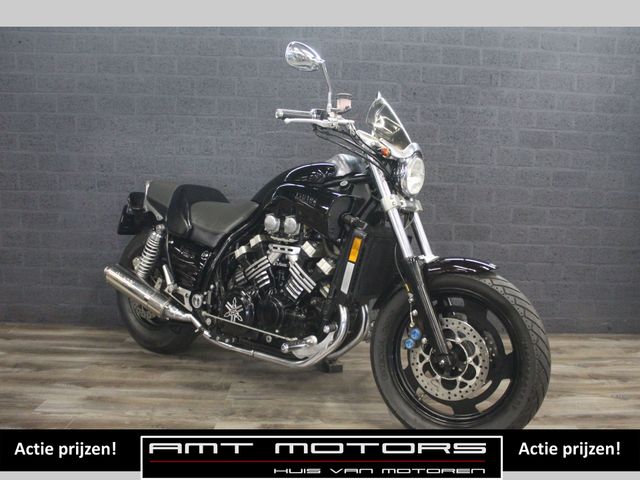 yamaha - vmx-1200-black-max