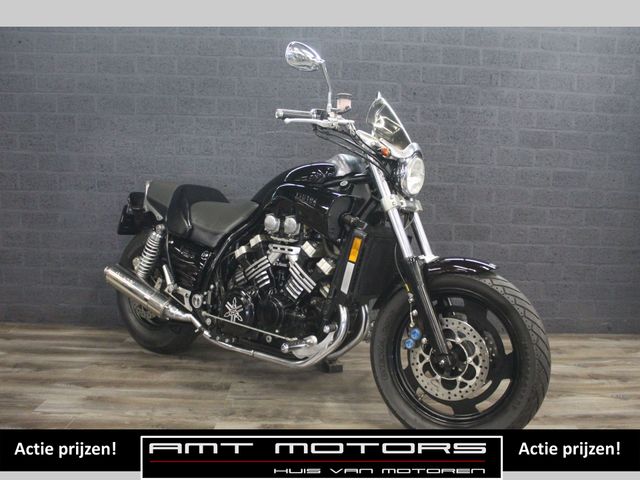 yamaha - vmx-1200-black-max