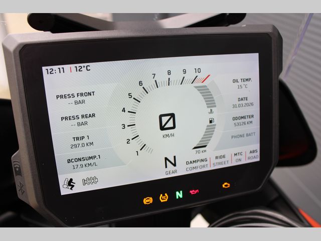 ktm - 1290-super-duke-gt