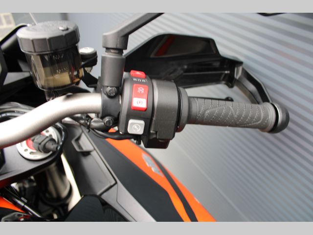 ktm - 1290-super-duke-gt