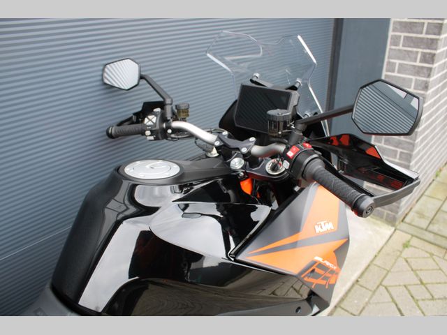 ktm - 1290-super-duke-gt