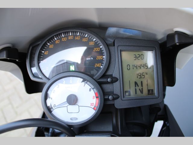 bmw - f-800-r