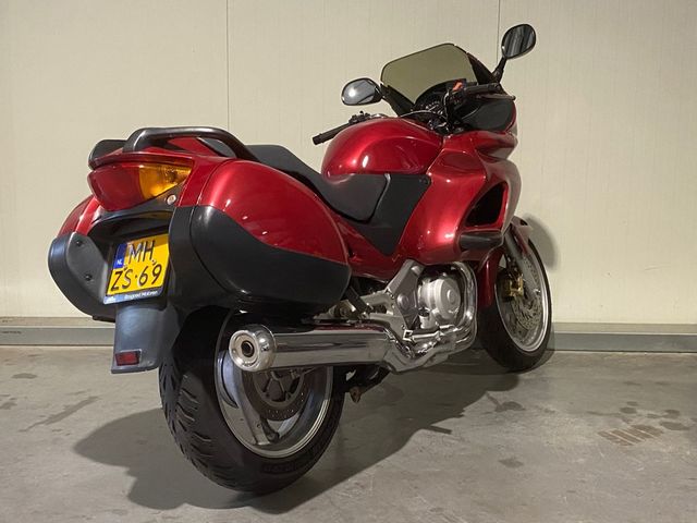honda - nt-650-v-deauville