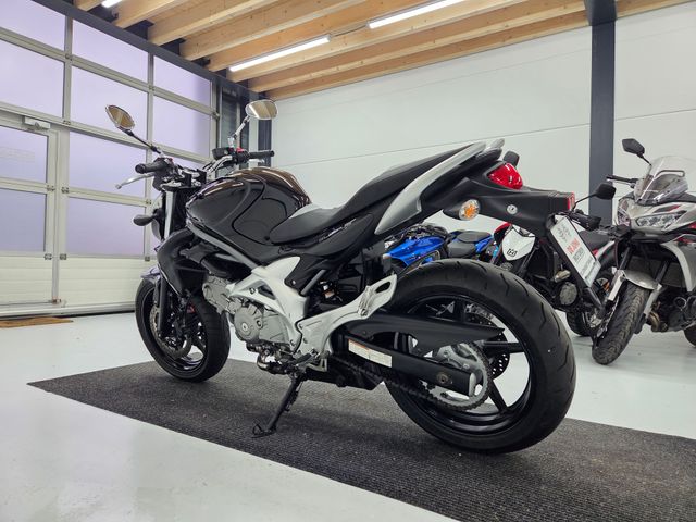 suzuki - gladius-abs