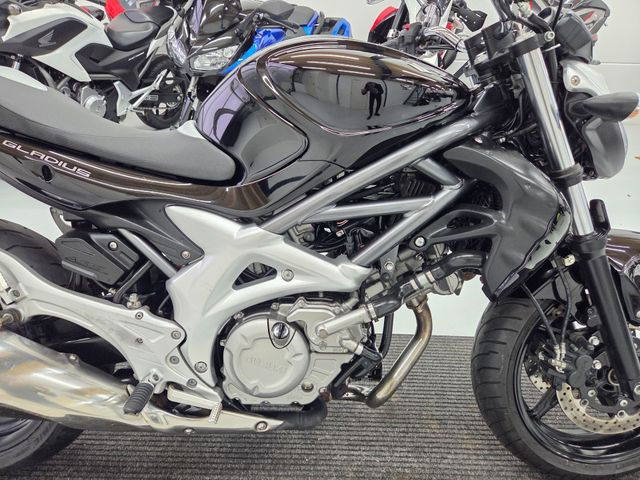 suzuki - gladius-abs