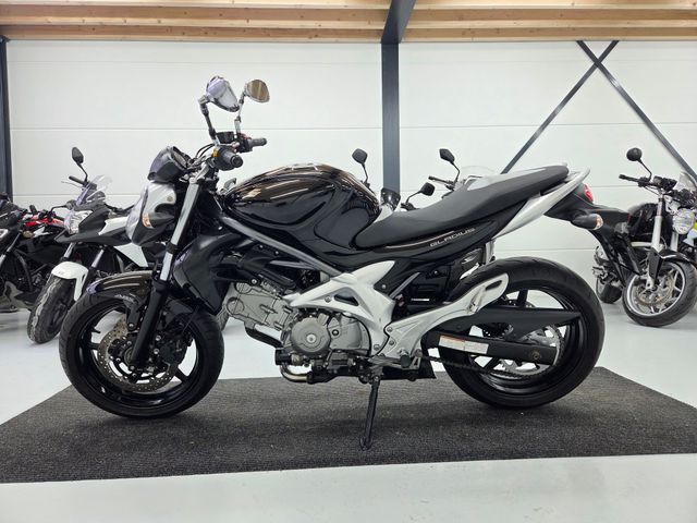 suzuki - gladius-abs