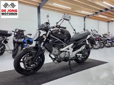 SUZUKI GLADIUS ABS – foto 4