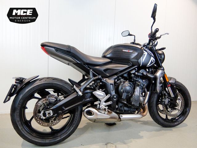 triumph - trident-660