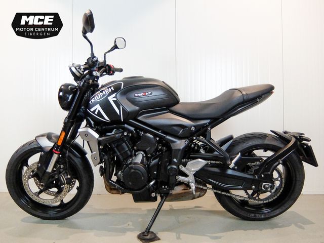 triumph - trident-660