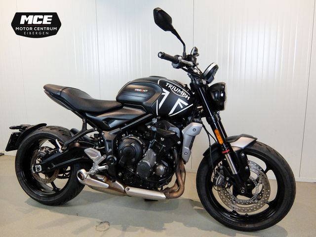 triumph - trident-660