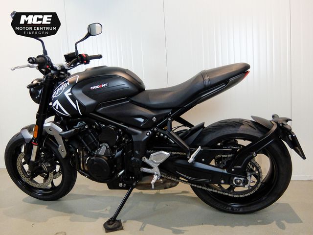triumph - trident-660