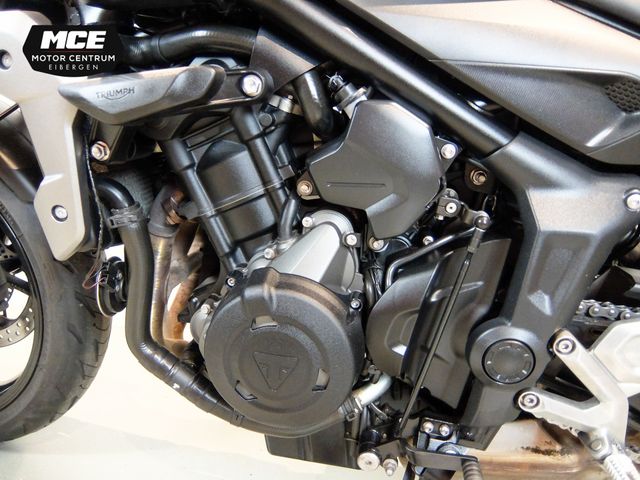 triumph - trident-660