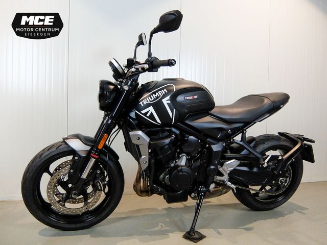 triumph - trident-660