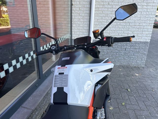 ktm - 890-duke-r