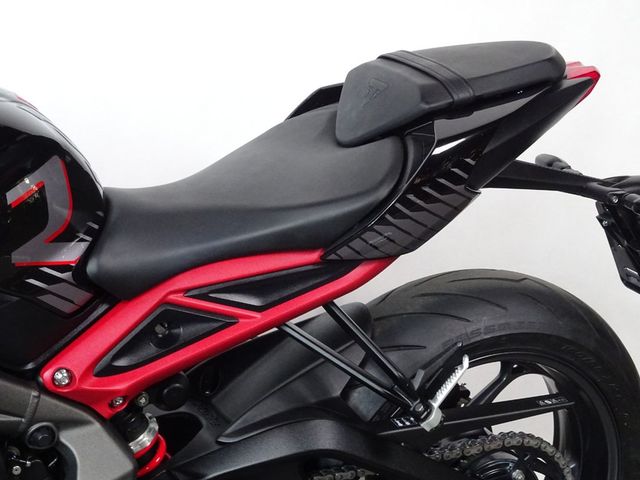 triumph - street-triple-765-r