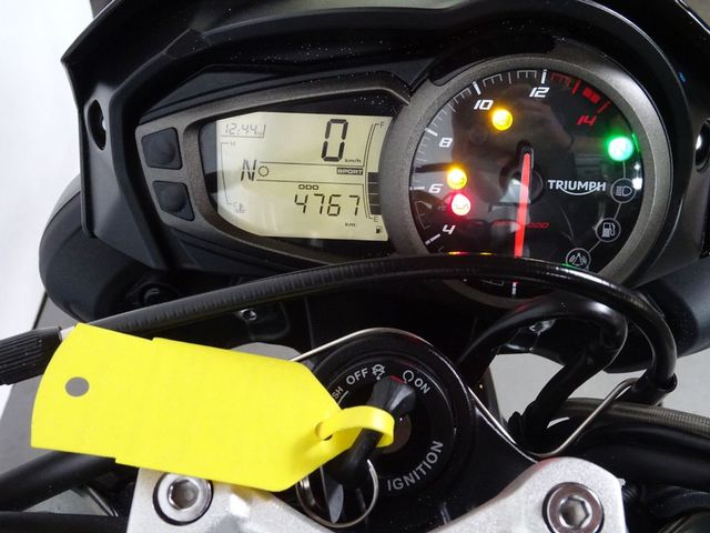 triumph - street-triple-765-r