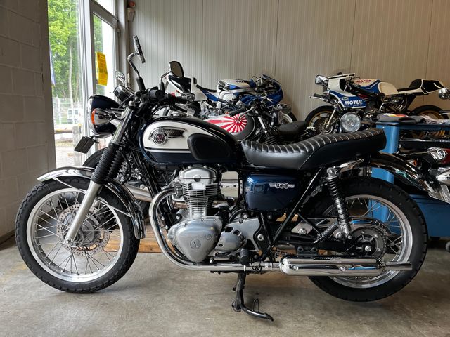 kawasaki - w800