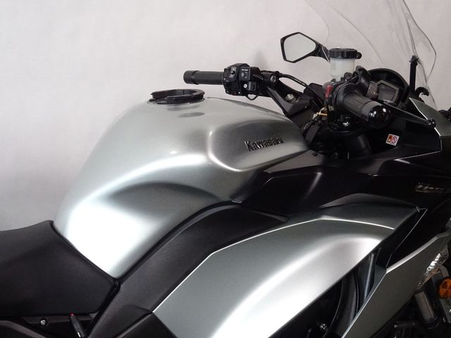 kawasaki - z-1000-sx-abs