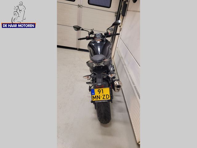 kawasaki - z900