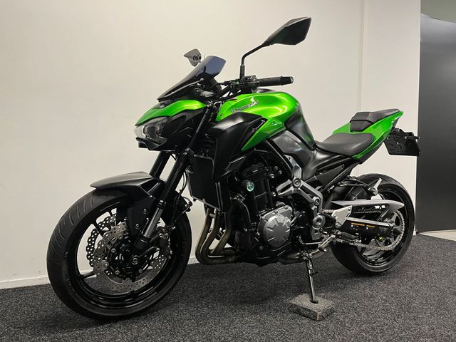 kawasaki - z900
