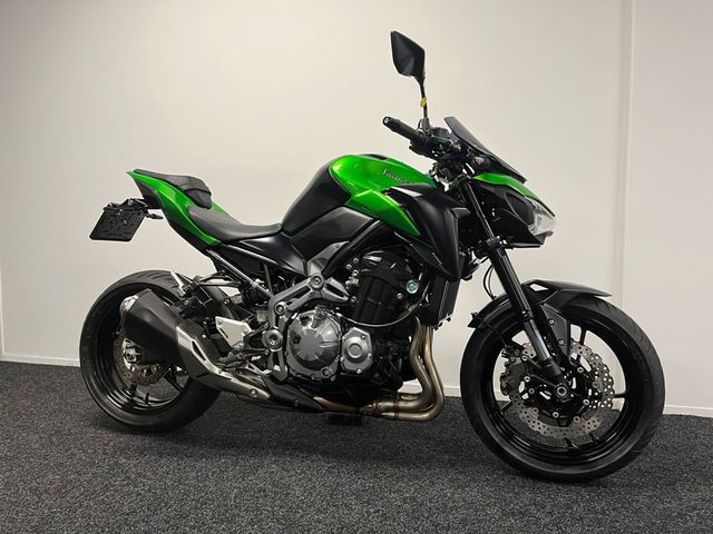 kawasaki - z900