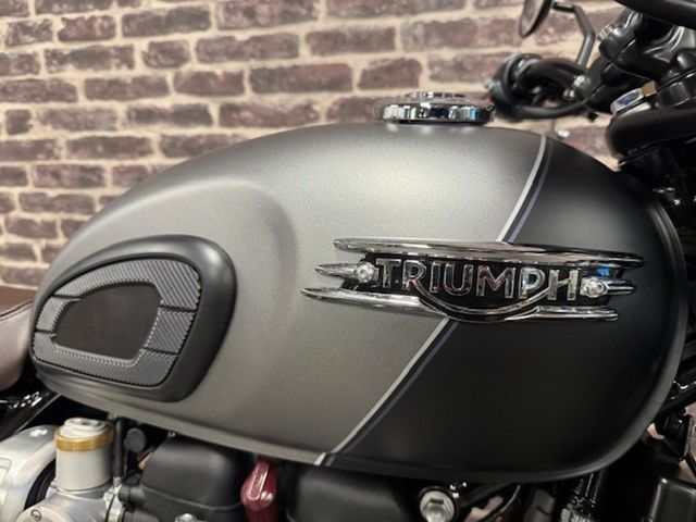 triumph - bonneville-t-120-black