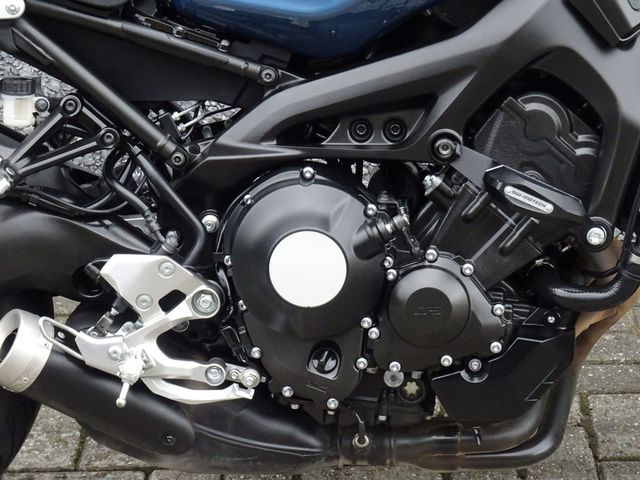yamaha - xsr-900-abs
