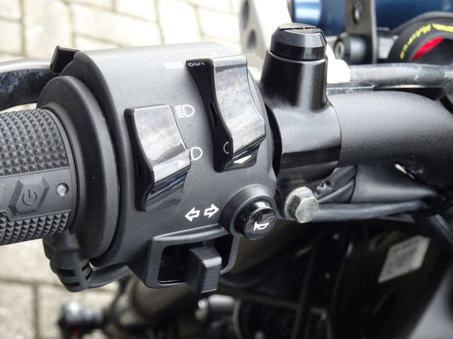 yamaha - xsr-900-abs