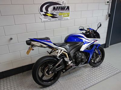 HONDA CBR 600 RR – foto 3