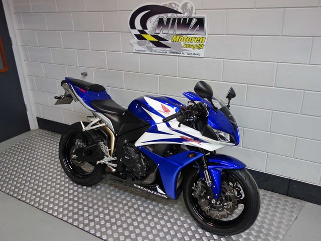 honda - cbr-600-rr