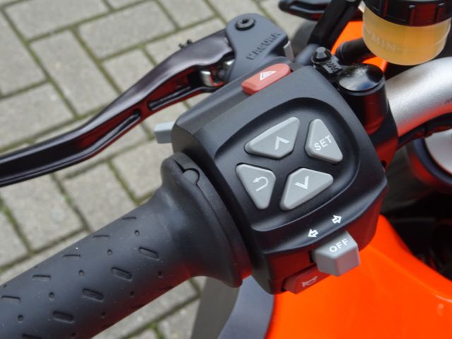 ktm - 1290-super-duke-r
